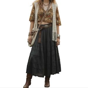 Venezia Vtg Black Tiered Ruffle A-Line Skirt Sz L